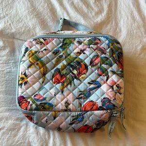 VERA BRADLEY LUNCH BOX!
